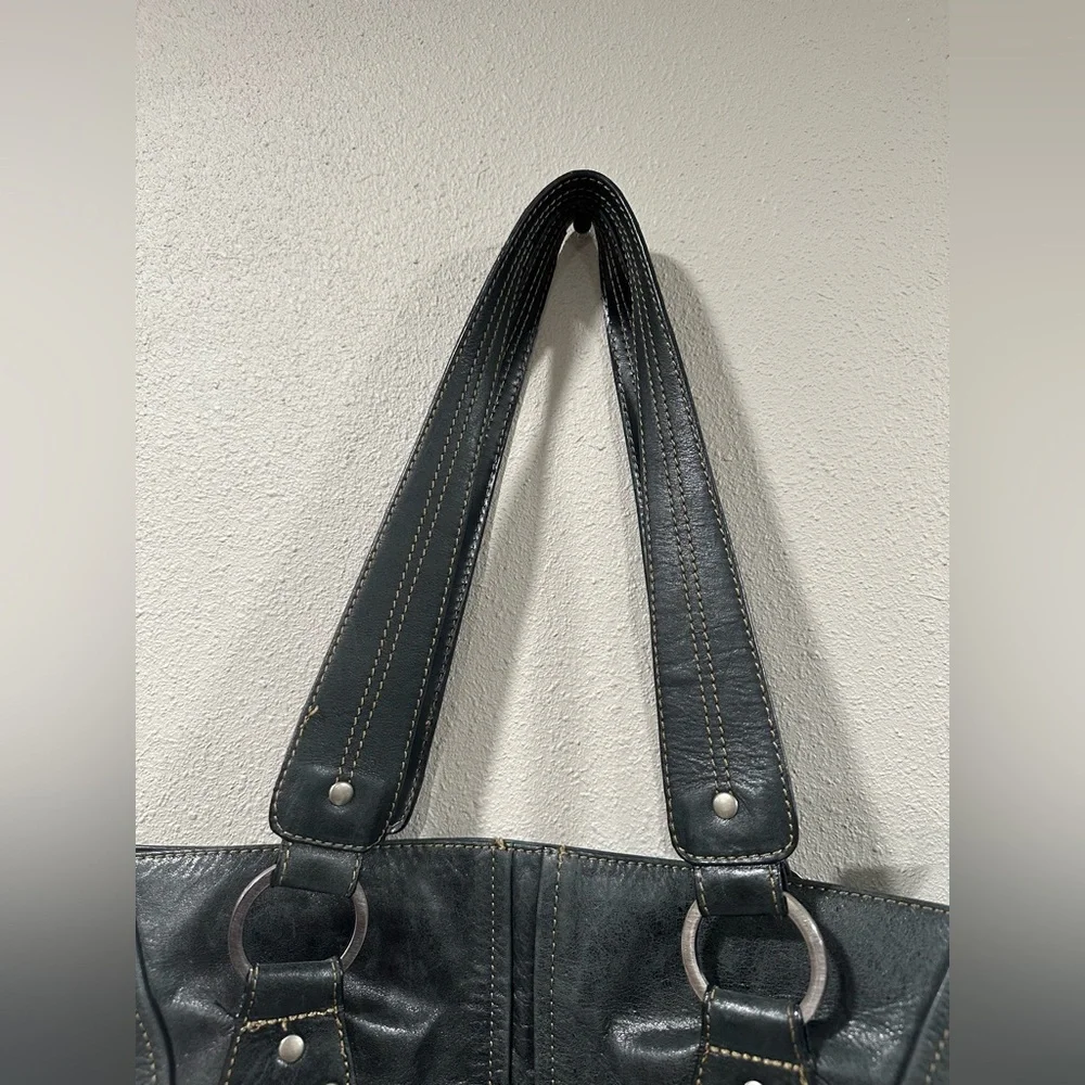 Kenneth Cole Reaction Purse - Picture 4 of 7